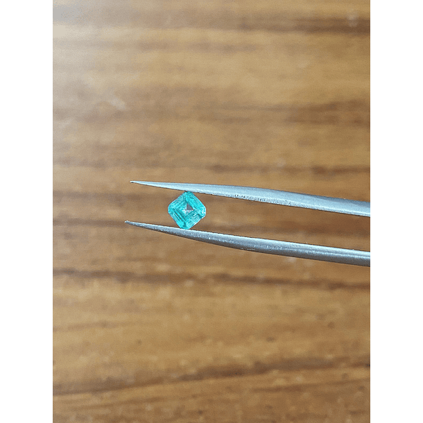 Esmeralda corte asscher de 4x4mm  