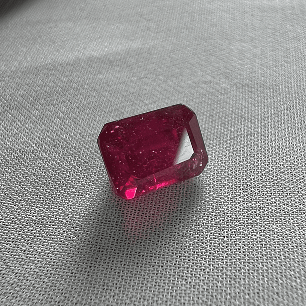 Rubí-3.165ct-7.7x5.8x5.4mm 