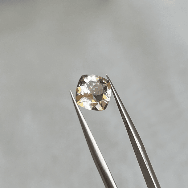 Morganita-1.720ct-7.6x7.5x4.4mm 