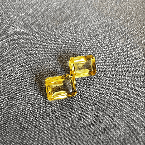 Par de Citrino-3.695ct-7.7x5.8x4.8-3.8mm 