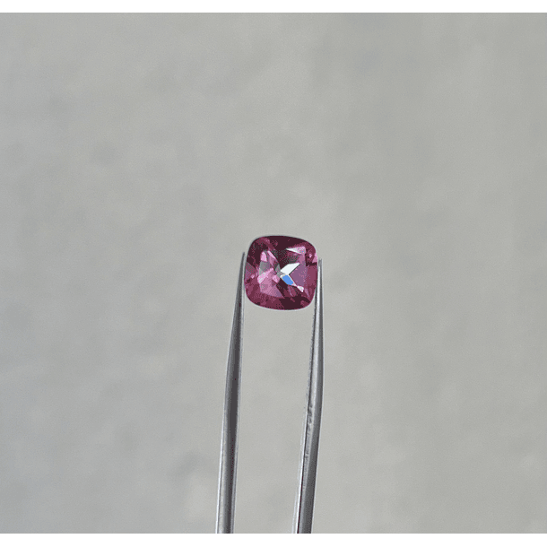 Topacio Rosa-2.750ct-7.8x7.7x5.2mm 