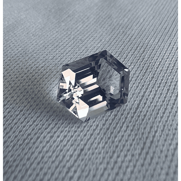 Cuarzo Lavanda-1.420ct-7.6x5.8x5mm 