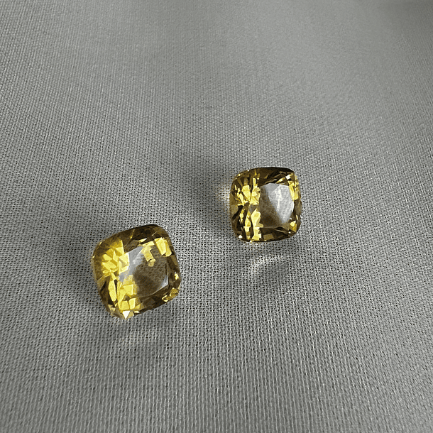 Par de Citrino-3.705ct-6.8x6.8x5.5mm 