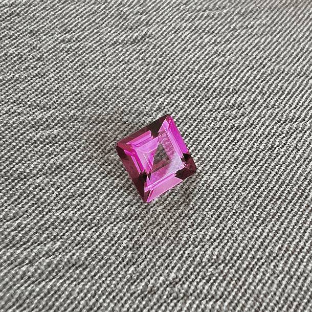 Topacio Rosa-2.755ct-7.6x7.5x4.6mm 