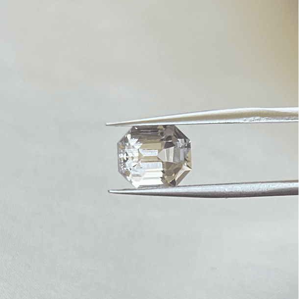 Amatista Rosa De Francia-2.455ct-8.2x6.7x6mm 