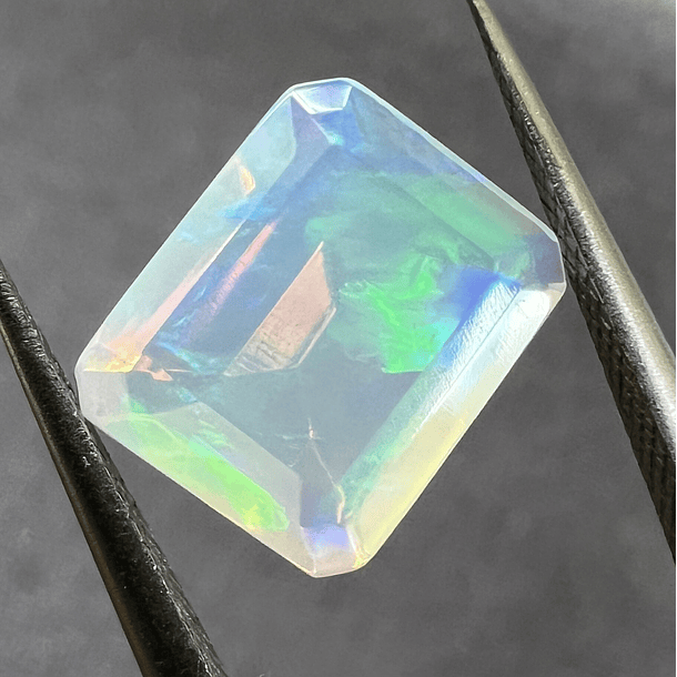 Ópalo-1.40ct-8.9x7x4mm 