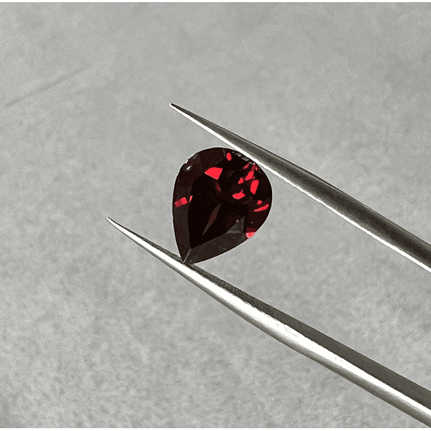 Granate Rojo-2.80ct-10x8x4.7mm 