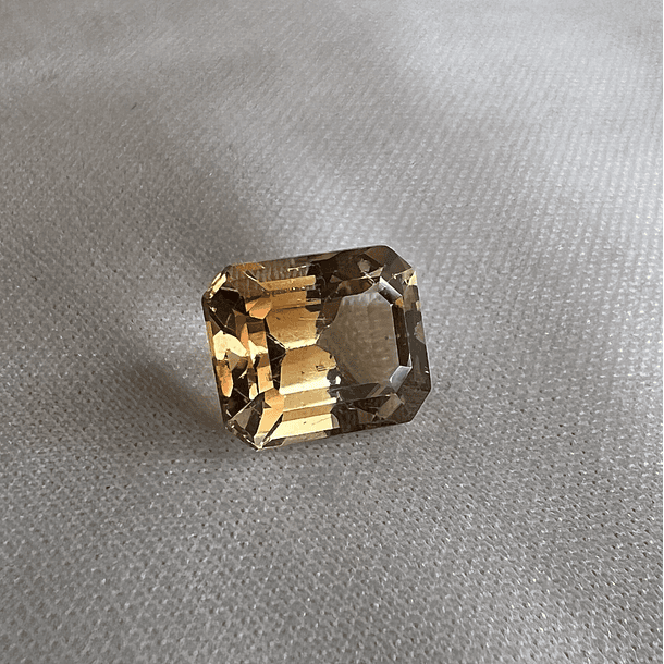 Topacio Champagne-6.10ct-10.5x8.6mm 