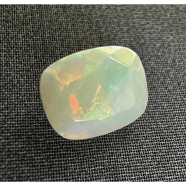 Ópalo-1.715ct-9.6x7.6x4.2mm 