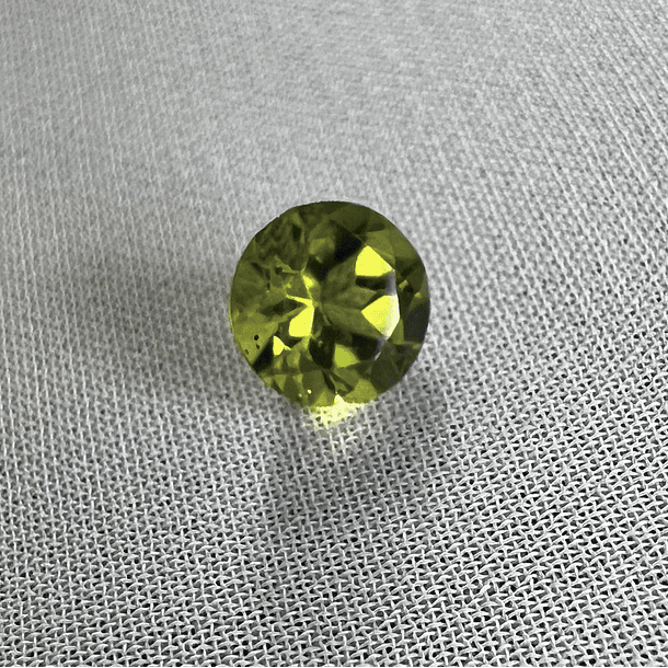 Peridoto-0.80ct-5mm 