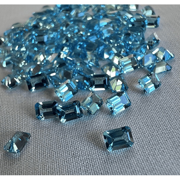 Topacio Suizo-0.265ct-4x3mm 