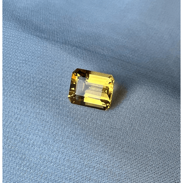 Citrino Amarillo-1.295ct-7.7x5.6x3.2mm 