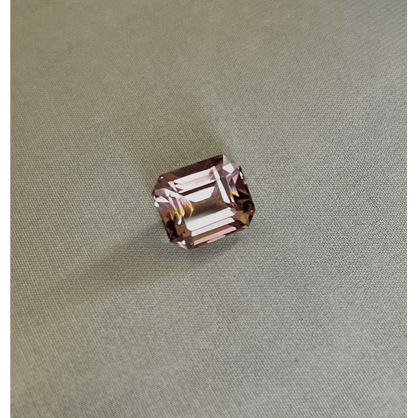 Ametrino durazno-6.700ct-11.3x10x8.1mm 