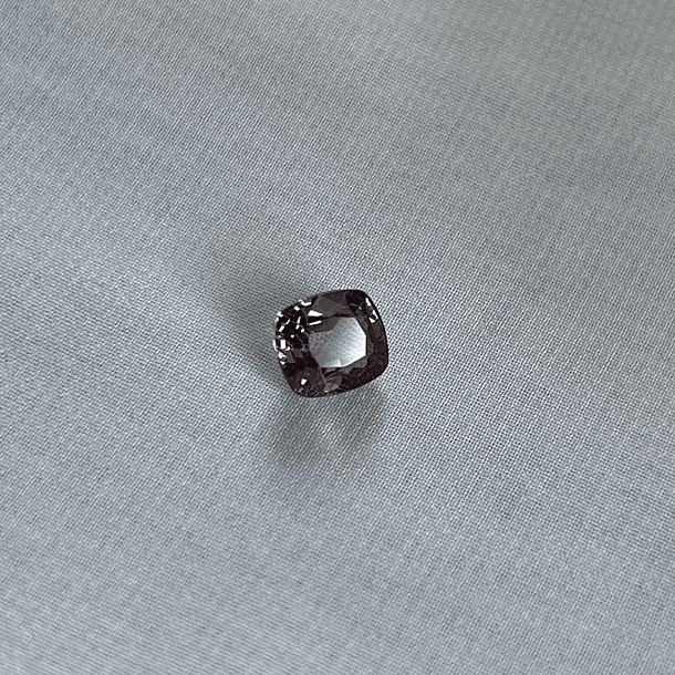 Espinela-2.410ct-7.8x6.8x4.6mm 