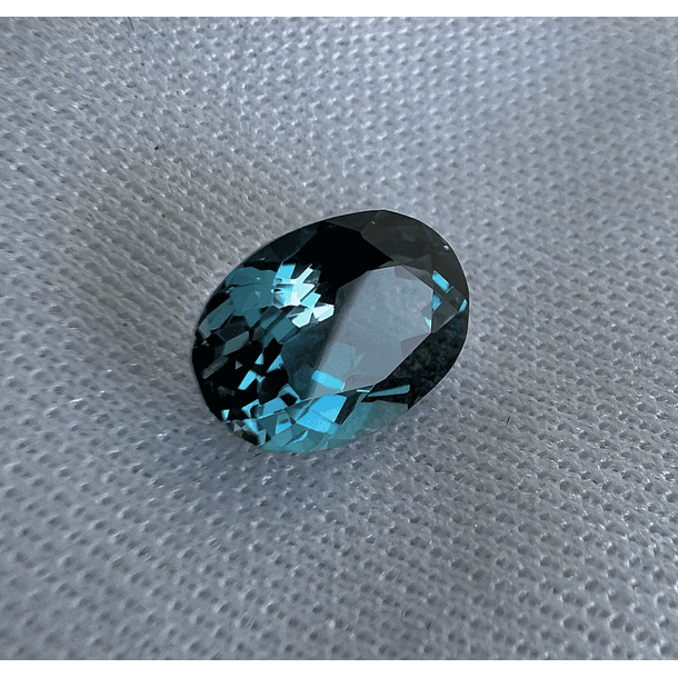 Topacio London Blue-2.40ct-9x6.7x4.8mm 