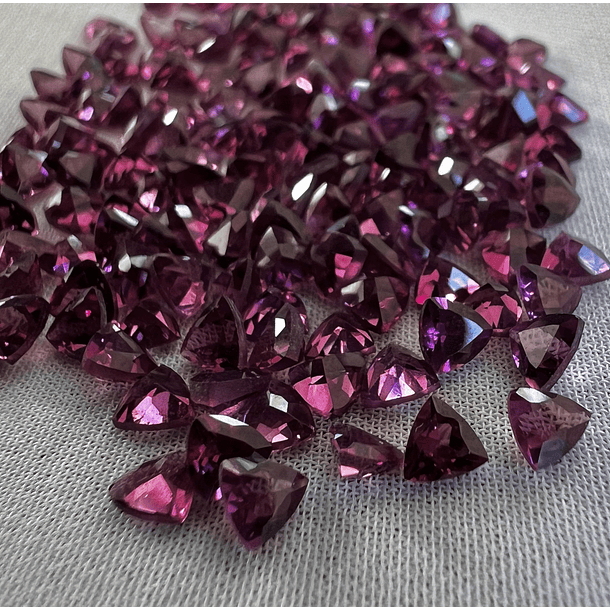 Lote de 6 piezas de Granate Rodolita-0.150ct-3mm 