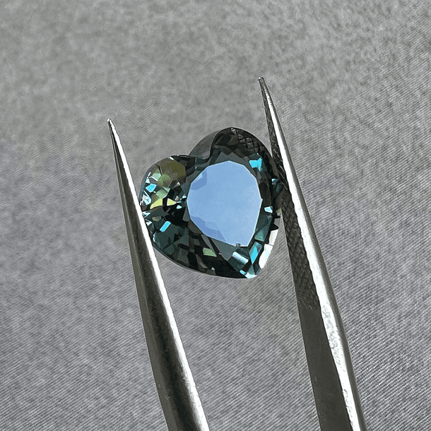 Topacio London Blue-4.76ct-9.7x10x6.2mm 