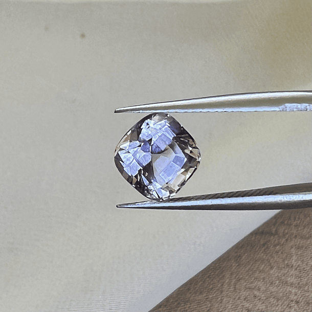 Kunzita-2.20ct-7.1x7mm-AAA- cojín destello 