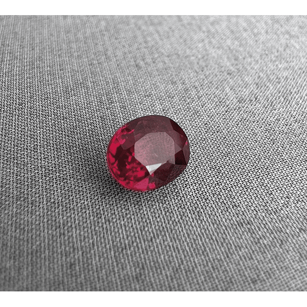 Rubi-4.275ct-9.6x7.6x5.4mm 