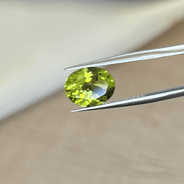 Peridoto-2.450ct-9.5x7.3x4.2mm 