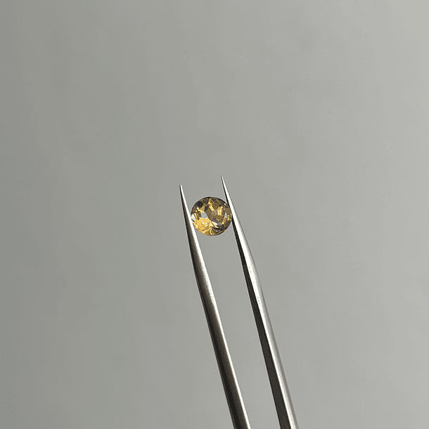 Citrino-0.85ct-5.8x3.9mm 
