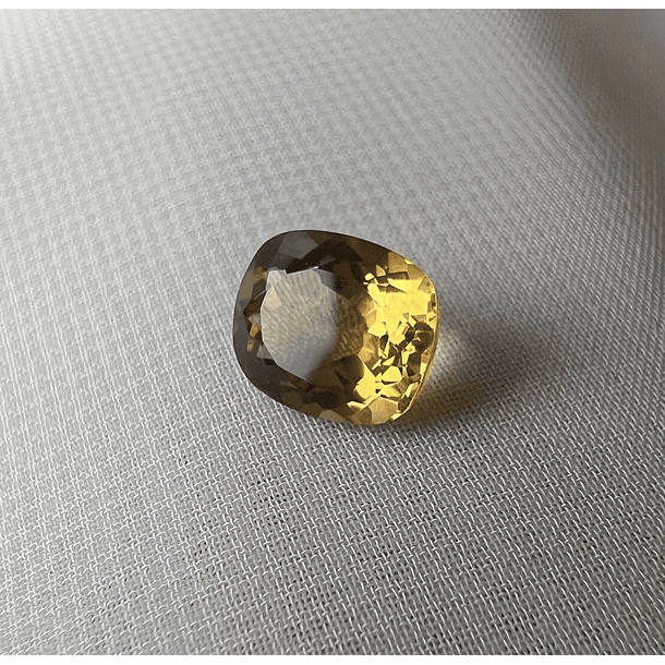 Citrino-2.55ct-9.1x7.9mm 