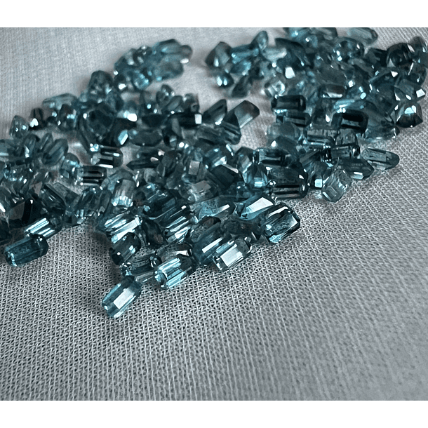 Topacio London Blue-0.125ct-3.5x2mm 