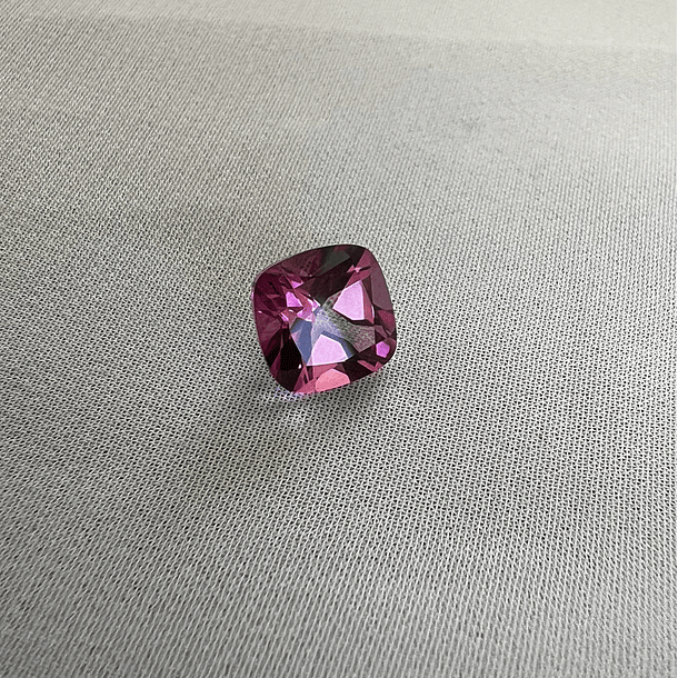 Topacio Rosa-3.510ct-8.8x8.7x5.2mm 