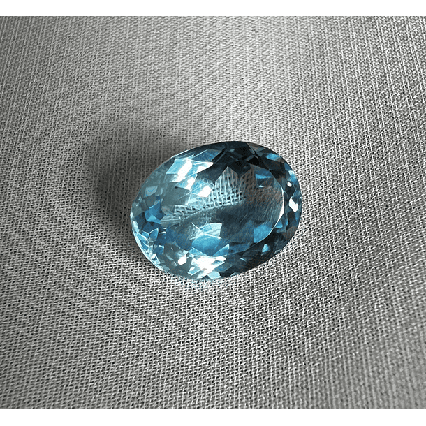 Topacio Azul-6.120ct-11x8.4x6.8mm 