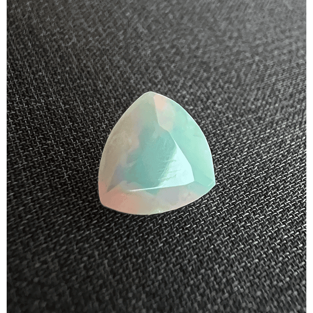Ópalo-0.980ct-7.7x7.7x4.1mm 