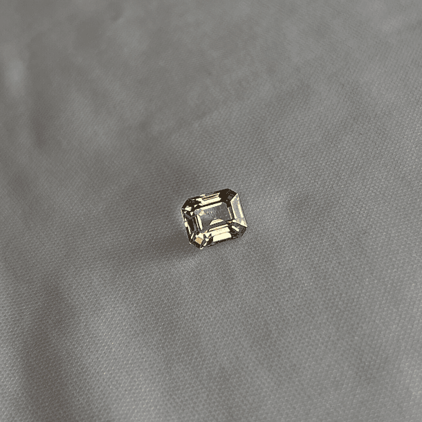 Topacio Champagne-4.55ct-9.6x8.5mm 
