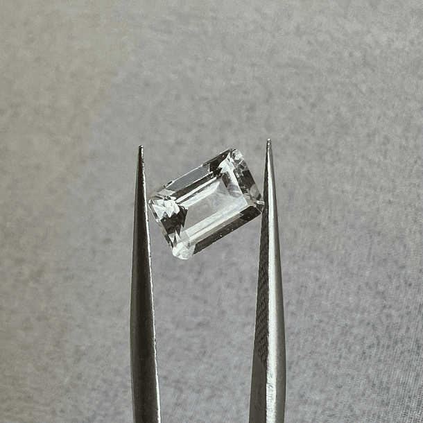 Aguamarina-0.800ct-6.7x4.7x2.4mm 