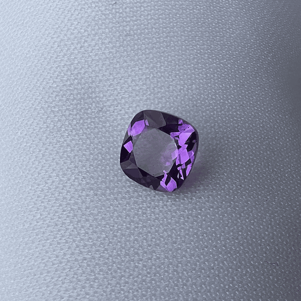 Amatista-1.30ct-6.7x6.7mm 