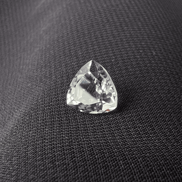 Topacio Blanco-2.15ct-7.9x7.9mm 