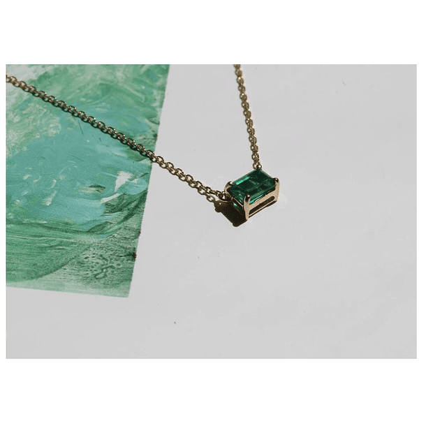 Dije en oro amarillo con amatista Long cushion 