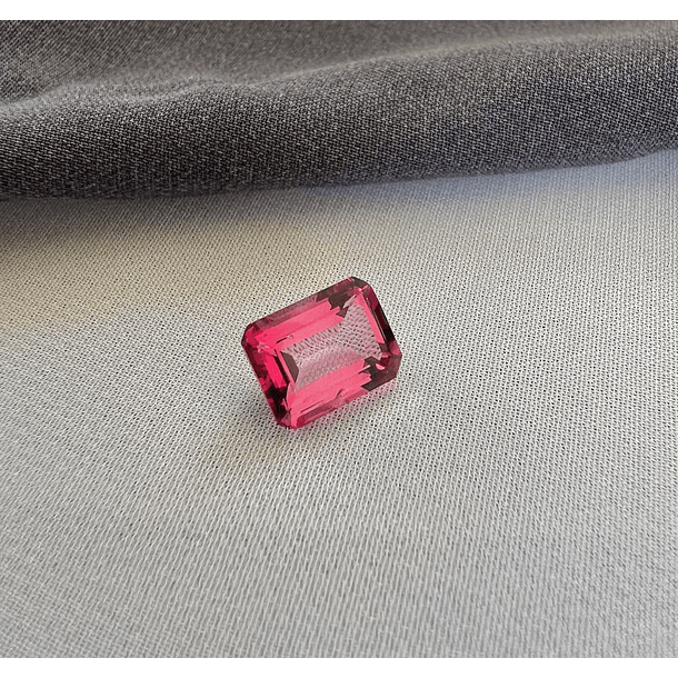 Topacio Rosa-2.760ct-8.8x6.7x4.1mm 