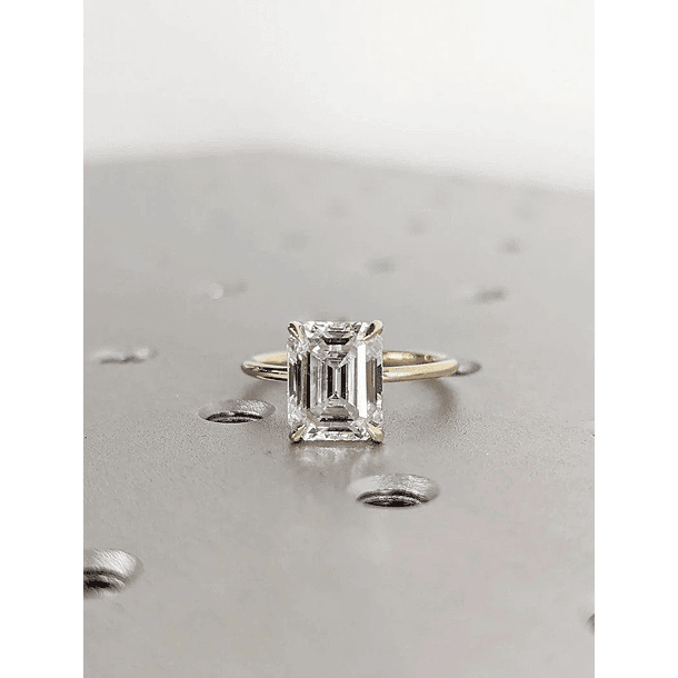 Anillo solitario con topacio london Blue en oro amarillo 14k talla 6 