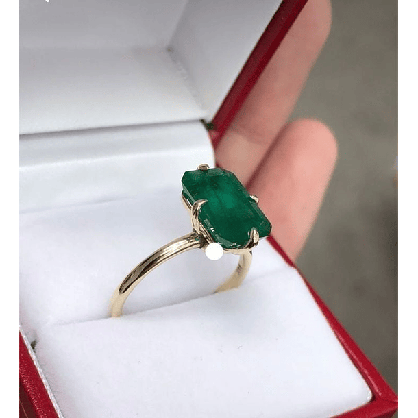 Anillo Solitario con Esmeralda T 8 Oro Amarillo 14K 