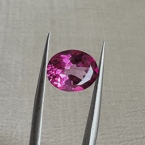 Topacio Rosa-2.820ct-9.7x7.7x4.7mm 
