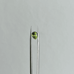 Peridoto Pakistaní-2.30ct-8.8x6.9mm / Peridoto Pakistaní-2.20ct-9x6.8mm