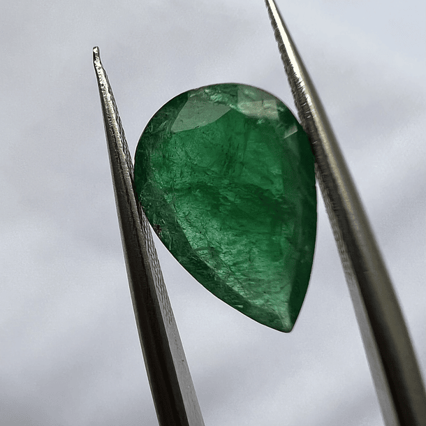 Esmeralda-4.05ct-13.2x8.5mm 