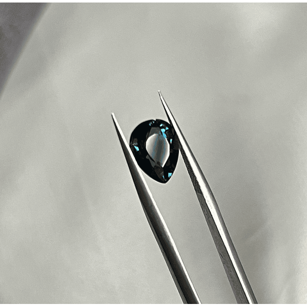 Topacio London Blue-1.980ct-8.9x7x3.5mm 