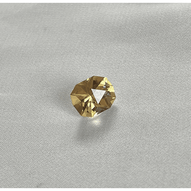 Citrino-3.710ct-10.7x8.8x7mm 
