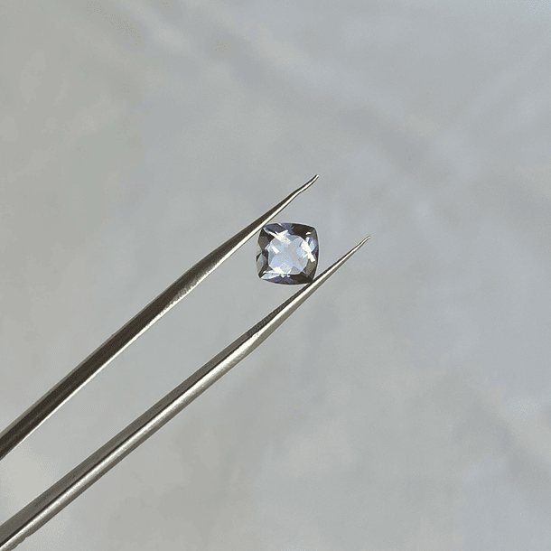 Par de Iolitas-0.750ct-5.8x5.8x3.6mm 