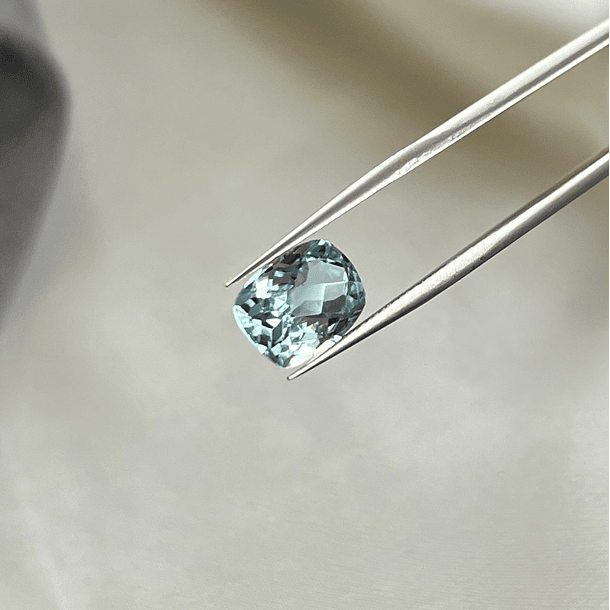 Topacio Azul-3.500ct-9.7x7.7x5.2mm 