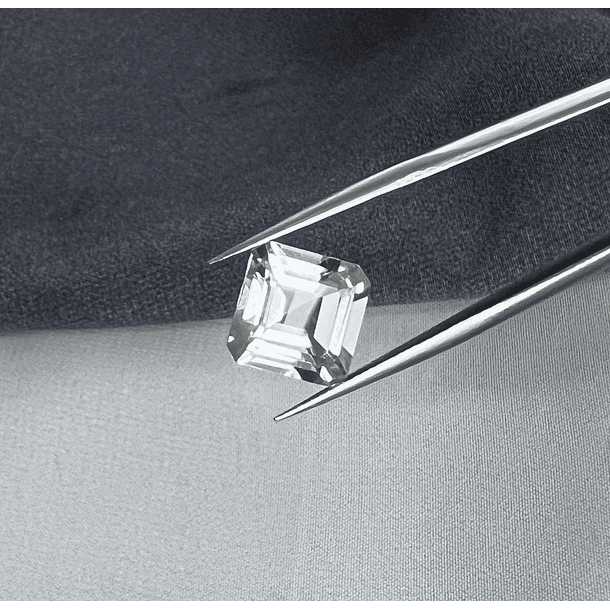 Topacio Blanco-5.160ct-9.5x9.5x5.6mm 