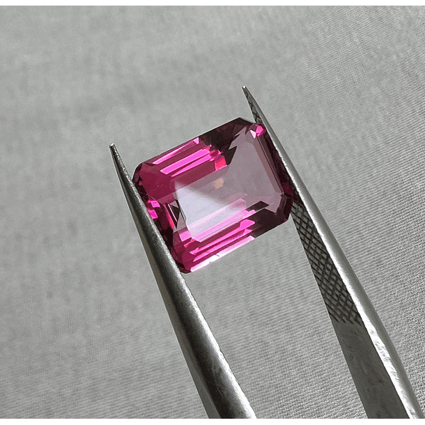 Topacio Rosa-2.655ct-8.8x6.7x4mm 
