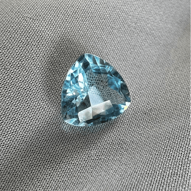 Topacio Suizo-4.215ct-9.7x9.7x6mm 