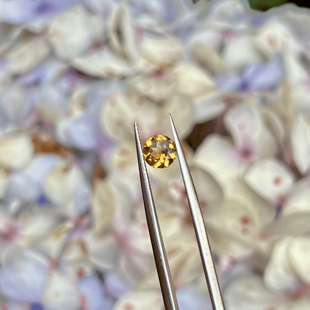 Citrino-2.075ct-8x5.3mm 