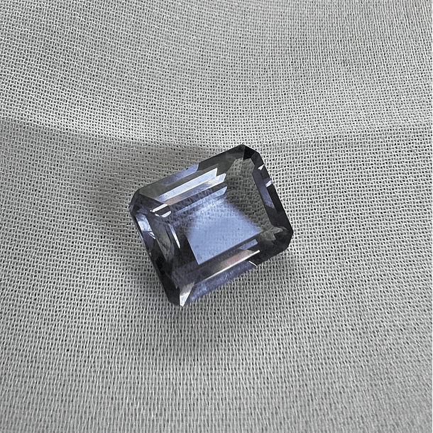 Fluorita-3.665ct-9.7x7.7x4.7mm 